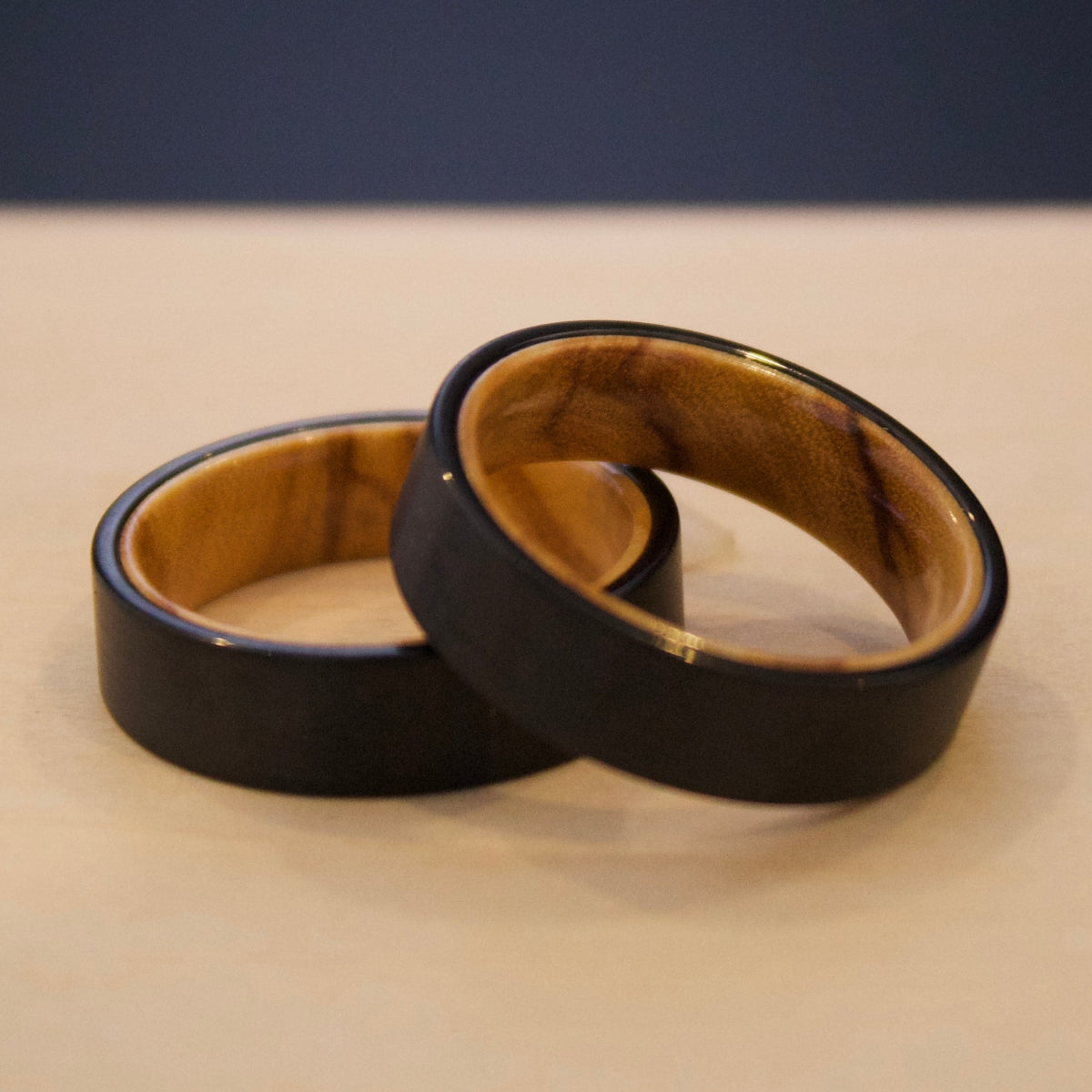 The Modernist in Black Carbon - Mondeu