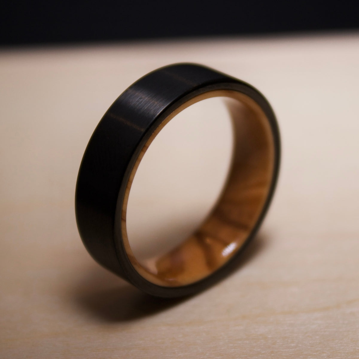 The Modernist in Black Carbon - Mondeu