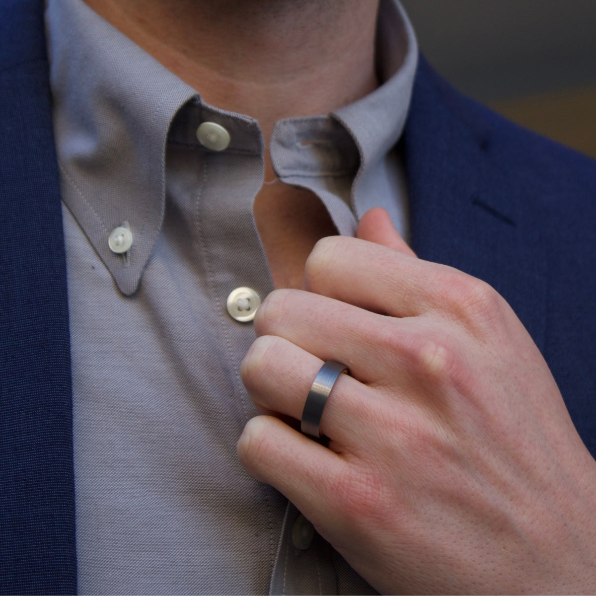The Modernist in Silver - Mondeu